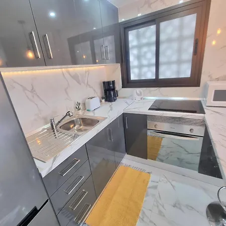 Apartament Playa Torviscas 2-bed, 2-bath With Pools & Jacuzzi Costa Adeje (Tenerife)
