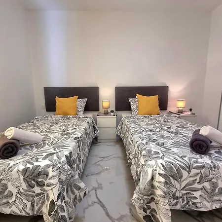 Apartament Playa Torviscas 2-bed, 2-bath With Pools & Jacuzzi *